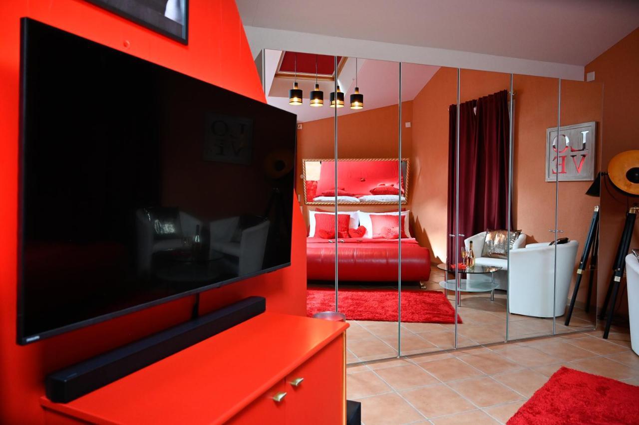 Loveroom Entrelagos Exterior foto
